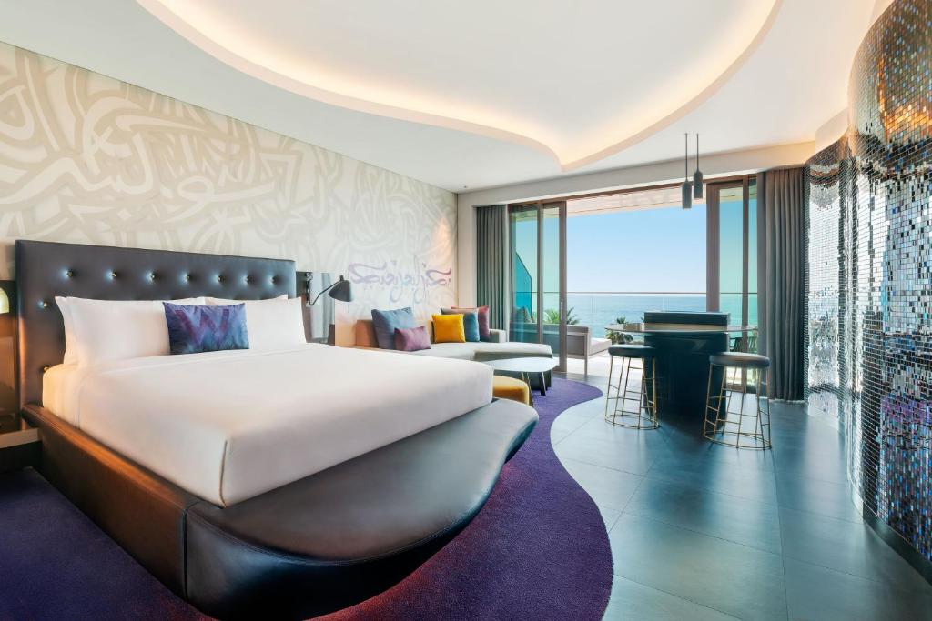 W-Dubai-The-Palm